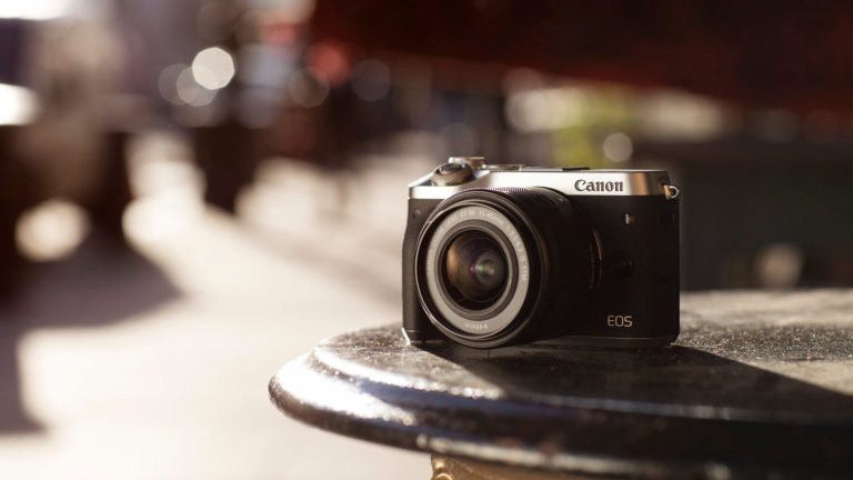 Canon EOS M6 Canon EOS M6