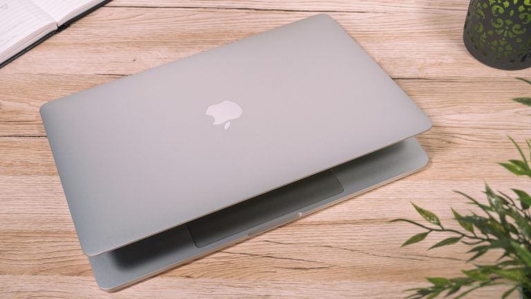 MacBook Pro MacBook Pro
