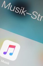 AppleMusicVSSpotify