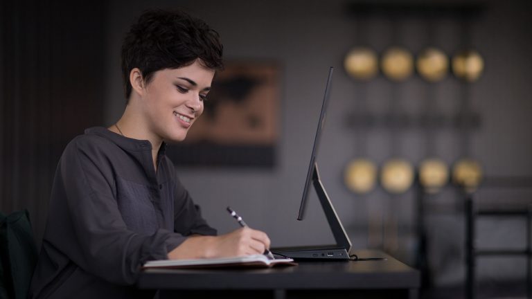 Aspire S24 Seitenprofil