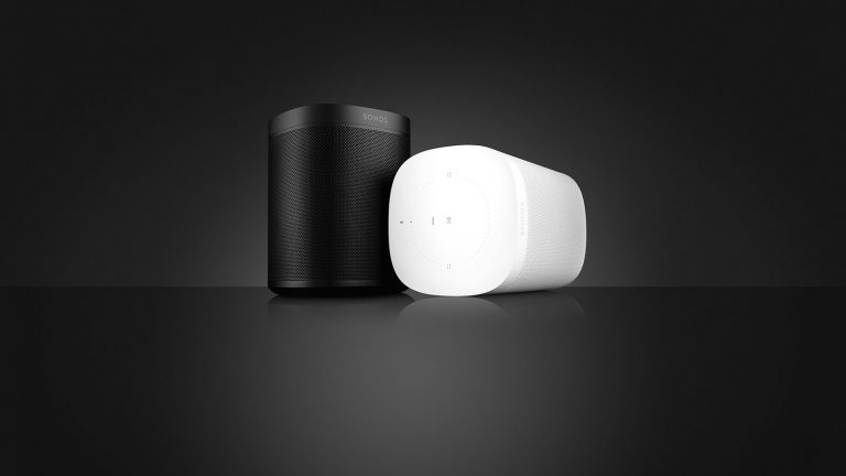 Sonos Lautsprecher schwarz und weiß