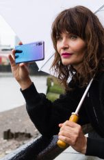 P20 Pro Werbung mit Helena Christensen