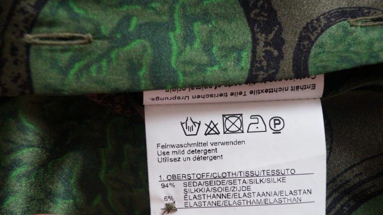 Seidenbluse Seidenbluse mit Etikett