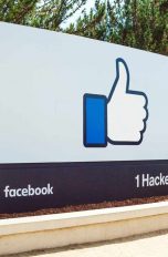 Facebook Eingang im Headquarter