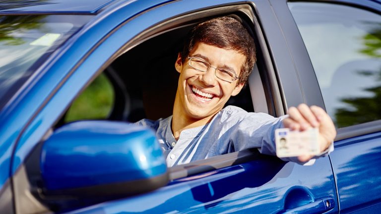 Führerscheinprüfung erfolgreich bestanden Führerscheinprüfung erfolgreich bestanden