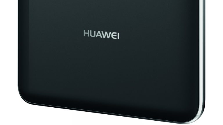 Huawei Mate 20 mit Notch und 3D-Gesichtsscan? Huawei-Schriftzug auf Smartphone-Rückseite