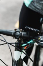 Frau auf Fahrrad