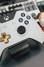 Controller statt Maus und Tastatur – damit steht deinem Loot-Glück bald nichts mehr im Weg.