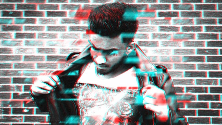 Photoshop Glitch-Effekt Unschärfe Junger Mann wird durch Glitch-Effekt mit Photoshop unscharf gemacht
