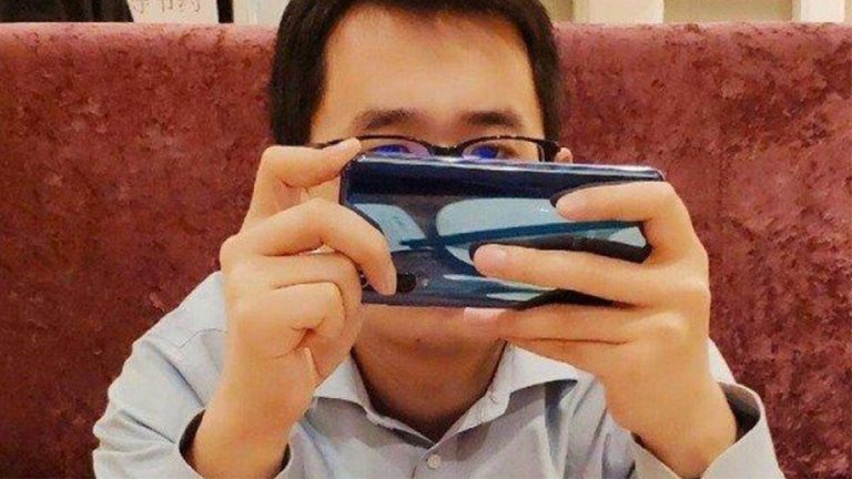 Xiaomi Mi 9: Hands-on-Foto taucht auf Xiaomi mi 9 angebliches Hands-on-Foto
