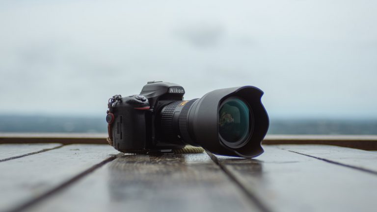 Mondfinsternis fotografieren: Spiegelreflexkamera Mondfinsternis und Blutmond mit einer digitalen Spiegelreflexkamera von Nikon fotografieren