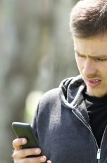 Nachrichten bei WhatsApp & Facebook rückgängig machen
