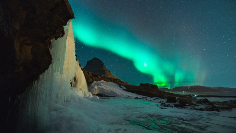 Polarlichter in Eis und Schnee fotografieren Polarlichter in Eis und Schnee fotografieren