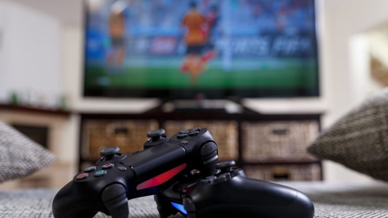 Zwei Dualshocks sind durch Reparatur wieder einsatzfähig Zwei Dualshocks sind durch Reparatur wieder einsatzfähig
