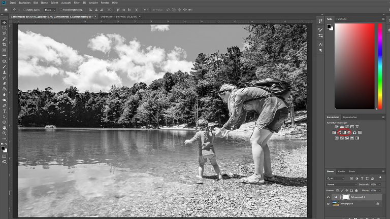 Foto per Filter schwarzweiß machen, um Sepia-Effekt zu erzeugen Foto per Filter schwarzweiß machen, um Sepia-Effekt zu erzeugen