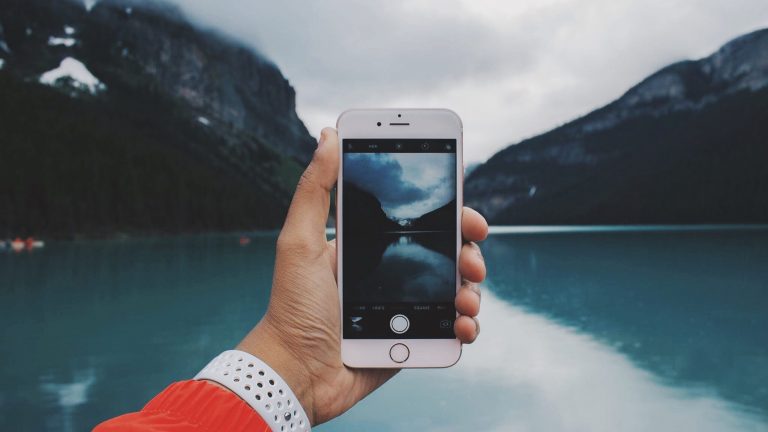 Shortcut iPhone Kamera Auf dem Sperrbildschirm von rechts nach links wischen und die Kamera ist bereit
