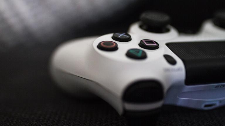 PlayStation 4 neue Festplatte mit System-Software