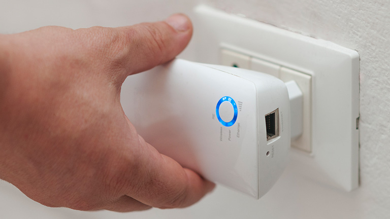 WLAN-Signal draußen verstärken mit Repeater