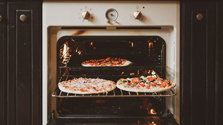 Pizza backt im Ofen nicht