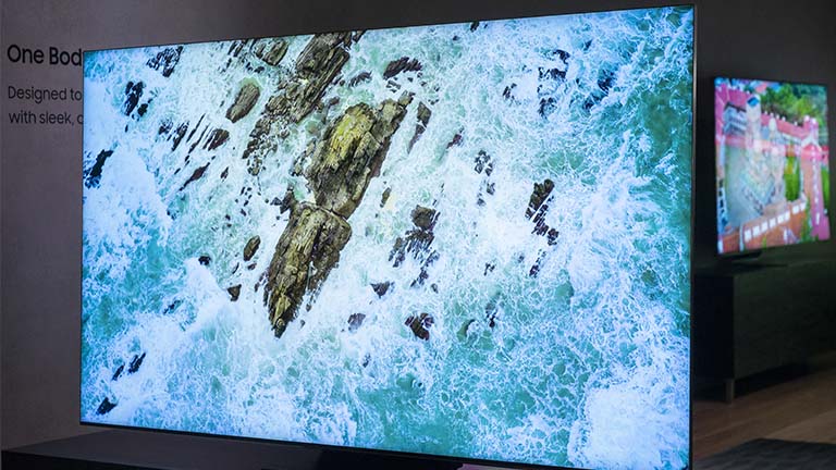 Samsung Fernseher ohne Rand auf CES