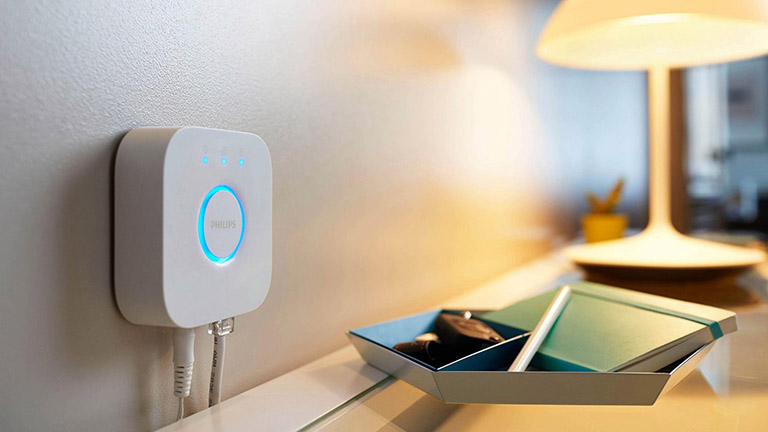 Was ist ein Smart-Home-Hub? Всеs über die intelligente Zentrale Smart-Home-Hub: Smart-Home-Zentrale steuert das intelligente Zuhause