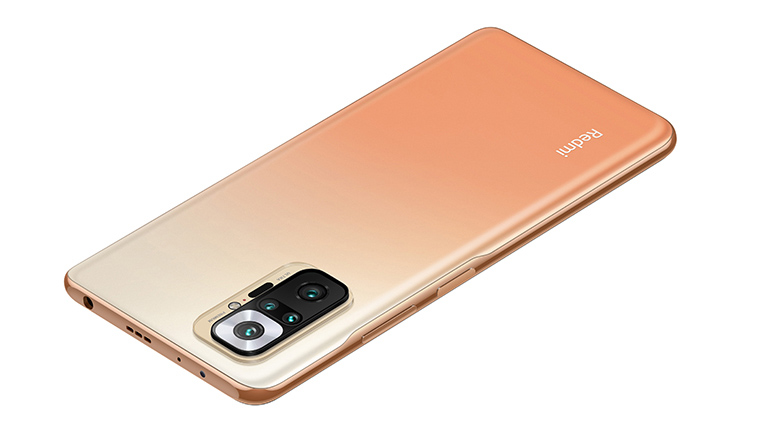 Xiaomi Redmi Note 10 Pro Die Rückseite des Redmi Note 10 Pro in der Farbe Gradient Bronze. Gut zu erkennen, ist das Kameramodul mit dem großen 108-Megapixel-Sensor.