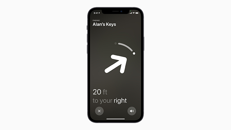 AirTag Screenshot der Navigation mithilfe der genauen Suche. Dank des U1-Chips im Apple AirTag lassen sich die Geräte noch präziser lokalisieren.