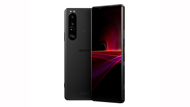 Produktfoto eines Sony Xperia 1 III, das von vorne und hinten zu sehen ist.
