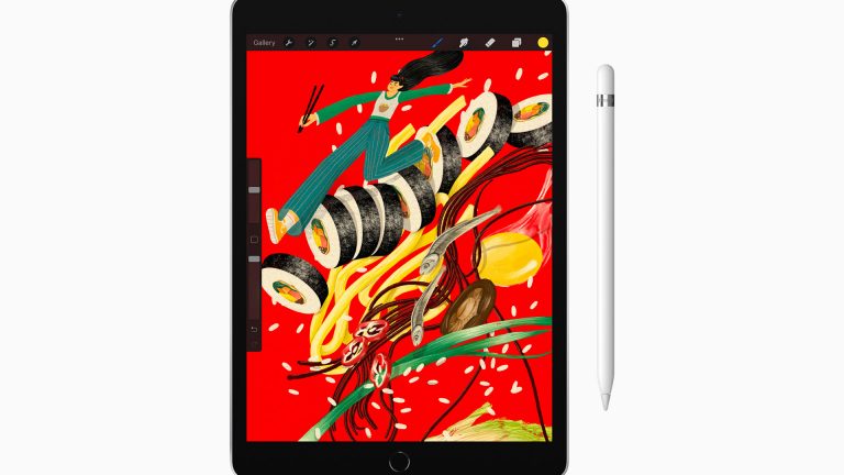Apple iPad 2021 Produktfoto des neuen iPads. Das Display zeigt ein Grafikprogramm mit einer bunten und farbintensiven Illustration.