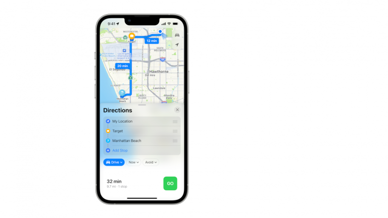iOS 16 Auf einem iPhone ist Apple Maps geöffnet, bei dem sich seit iOS 16 Zwischenstopps anlegen lassen.