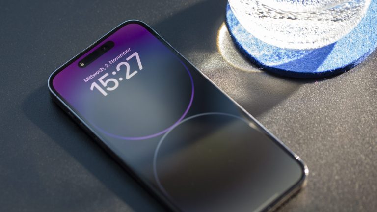 iPhone 14 Pro Max Always On Display