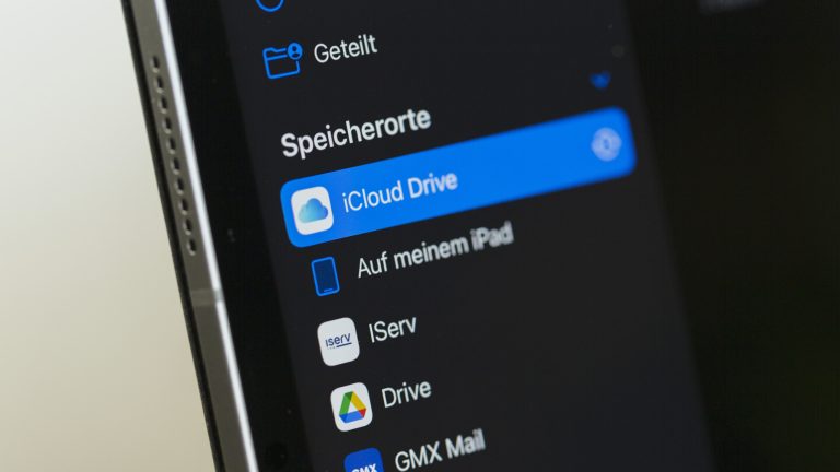 Nahaufnahme des Dateibrowsers beim iPad mit ausgewähltem iCloud Drive. Nahaufnahme des Dateibrowsers beim iPad mit ausgewähltem iCloud Drive.