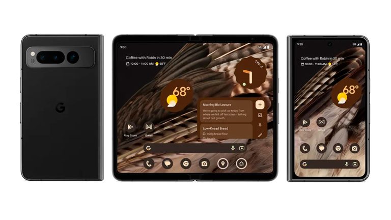 Produktbild vom Pixel Fold, welches das Smartphone von allen Seiten zeigt.