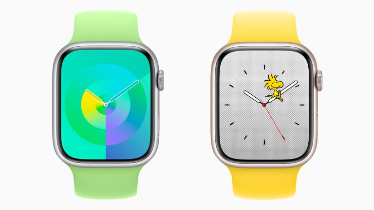 Auf einer Apple Watch ist das neue „Palette“-Zifferblatt zu sehen, auf einer weiteren das neue „Snoopy“-Zifferblatt. Auf einer Apple Watch ist das neue „Palette“-Zifferblatt zu sehen, auf einer weiteren das neue „Snoopy“-Zifferblatt.