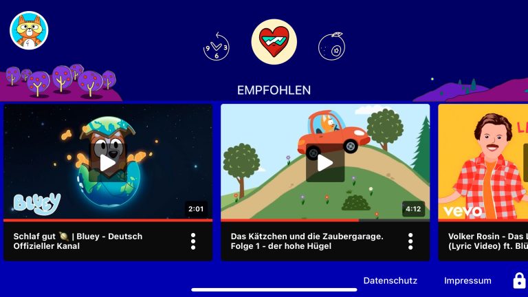 На главную von YouTube Kids mit eingeblendeten Empfehlungen.
