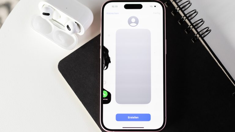 Die Erstellung von einem weiteren Kontaktposter auf einem iPhone.