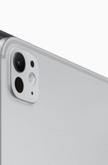 iPad Air & iPad Pro (2024): M4-Vorstellung und dünnstes iPad Produktbild von einem iPad Pro 2024 in Space Black und Silber.