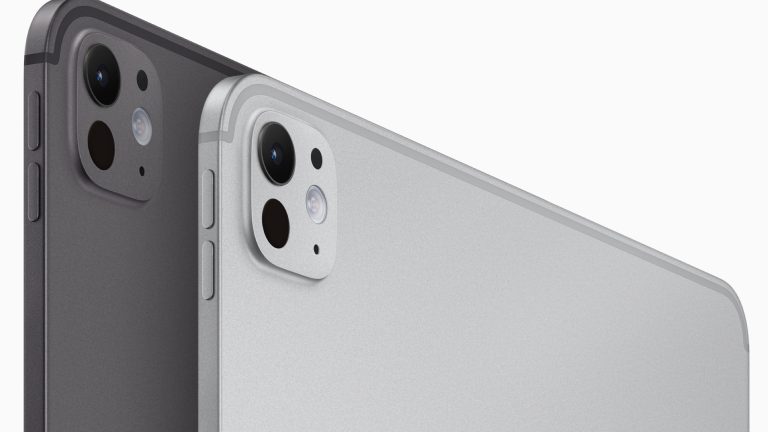 Produktbild von einem iPad Pro 2024 in Space Black und Silber.