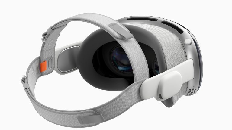 Apple Vision Pro, So richtest du das Headset ein Produktfoto von einer Apple Vision Pro mit dem Dual Loop Band.