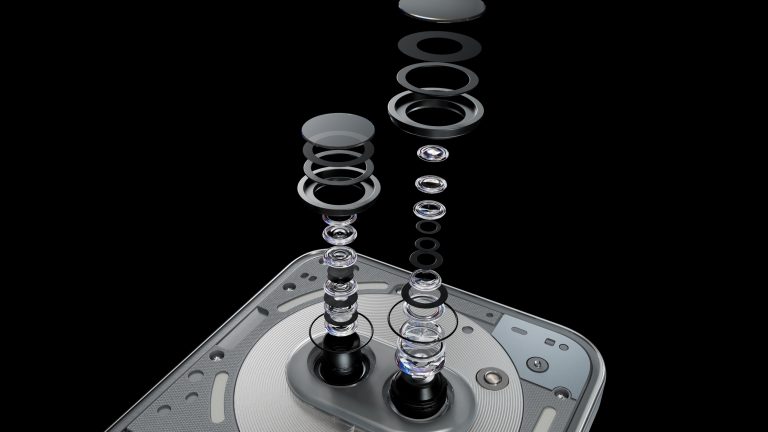 News Nothing Phone 2a Plus Eine Explosionsansicht der zwei Hauptkameras des Nothing Phone (2a) Plus.