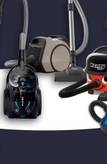 Freisteller von fünf Staubsaugern der Marken Miele, Philips, Numatic und Hanseatic.