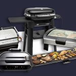 Weber Lumin Compact Stand, TEFAL Kontaktgrill GC712D OptiGrill+, Steba Tischgrill VG 200, Ninja Heißluftfritteuse und Grill Foodi MAX AG551EU freistehend vor schwarz-weißem Hintergrund